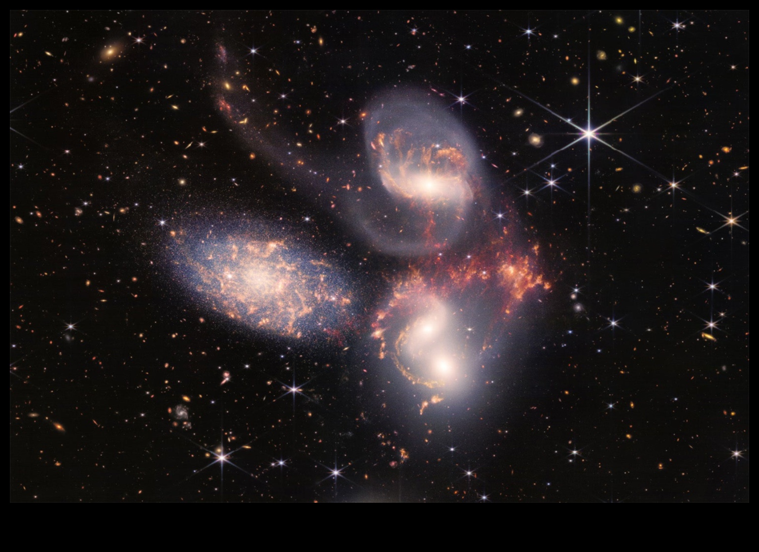 Cosmos uimitor: minuni și minuni ale strălucirii cerești