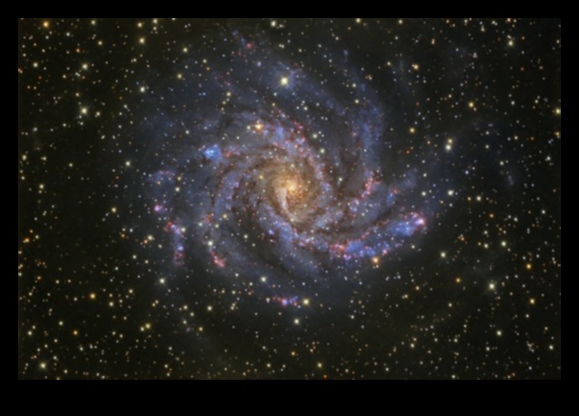 Pietrele galactice care dezvăluie comorile ascunse ale astronomiei 4 Bijuterii galactice: Dezvăluirea bijuteriilor astronomiei