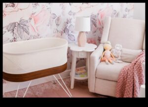 Bouncing Blossoms: decor floral jucăuș pentru pepinieră, având în vedere sănătatea