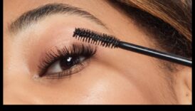 Îmbinarea creionului de ravni și a rimelului Ghidul ultim supra îmbunătățirea genelor 6 Îmbinare creion de ochi și rimel: Îmbunătățiți-vă genele pentru un impact maxim